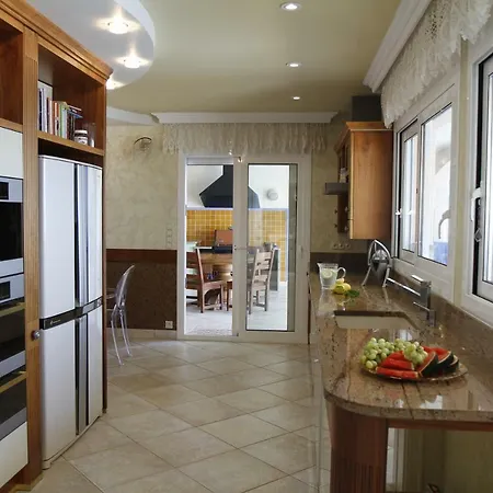 Victoria, With Breathtaking Panoramic Views * Rosas