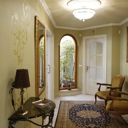 Villa Victoria, With Breathtaking Panoramic Views